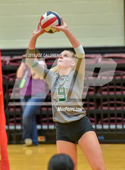 Thumbnail 1 in Reagan [Ronald] vs O'Connor (Class 6A Bidistrict) photogallery.