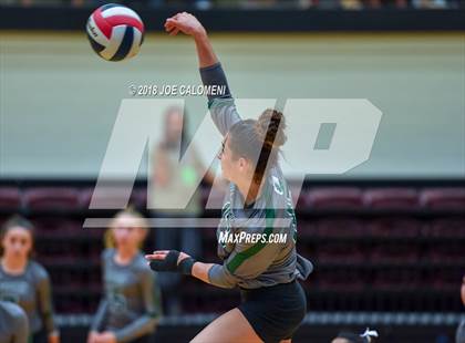 Thumbnail 3 in Reagan [Ronald] vs O'Connor (Class 6A Bidistrict) photogallery.