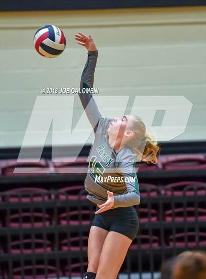 Thumbnail 3 in Reagan [Ronald] vs O'Connor (Class 6A Bidistrict) photogallery.