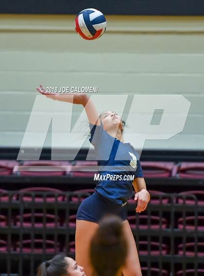 Thumbnail 3 in Reagan [Ronald] vs O'Connor (Class 6A Bidistrict) photogallery.