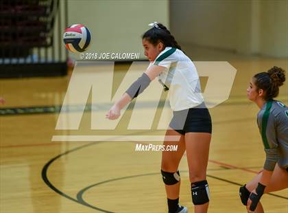 Thumbnail 3 in Reagan [Ronald] vs O'Connor (Class 6A Bidistrict) photogallery.