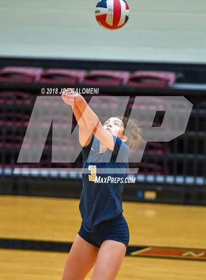 Thumbnail 1 in Reagan [Ronald] vs O'Connor (Class 6A Bidistrict) photogallery.