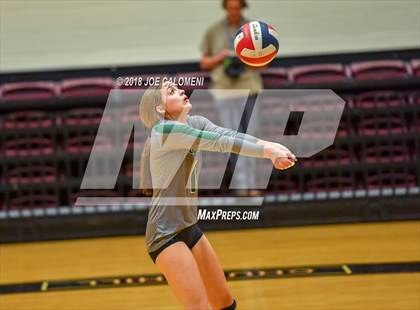Thumbnail 1 in Reagan [Ronald] vs O'Connor (Class 6A Bidistrict) photogallery.