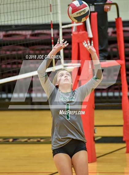 Thumbnail 3 in Reagan [Ronald] vs O'Connor (Class 6A Bidistrict) photogallery.