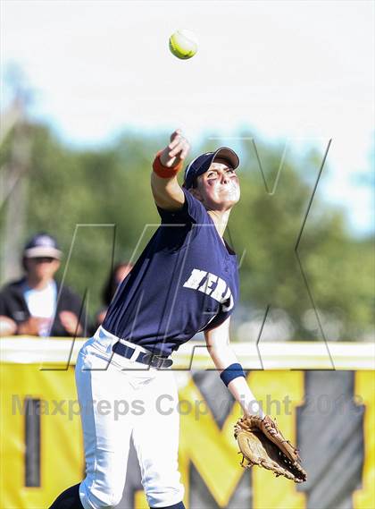 Thumbnail 1 in Our Lady of Mercy vs. Hamburg (NYSPHSAA Class A Western Regional) photogallery.