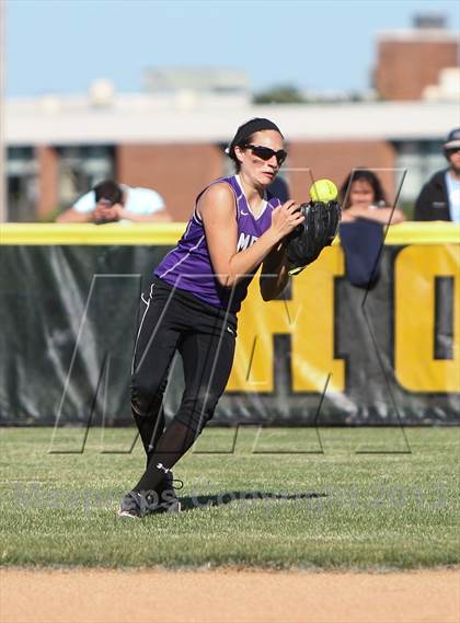 Thumbnail 2 in Our Lady of Mercy vs. Hamburg (NYSPHSAA Class A Western Regional) photogallery.