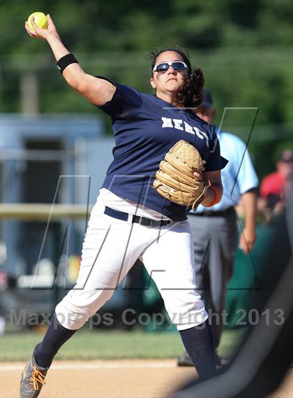 Thumbnail 2 in Our Lady of Mercy vs. Hamburg (NYSPHSAA Class A Western Regional) photogallery.