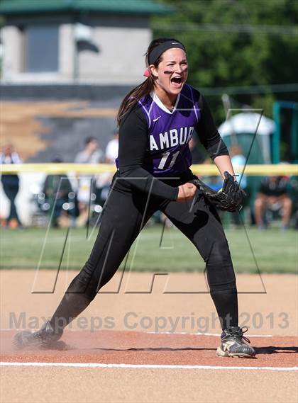 Thumbnail 2 in Our Lady of Mercy vs. Hamburg (NYSPHSAA Class A Western Regional) photogallery.
