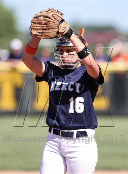 Thumbnail 1 in Our Lady of Mercy vs. Hamburg (NYSPHSAA Class A Western Regional) photogallery.