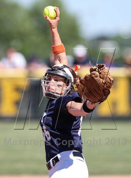 Thumbnail 2 in Our Lady of Mercy vs. Hamburg (NYSPHSAA Class A Western Regional) photogallery.