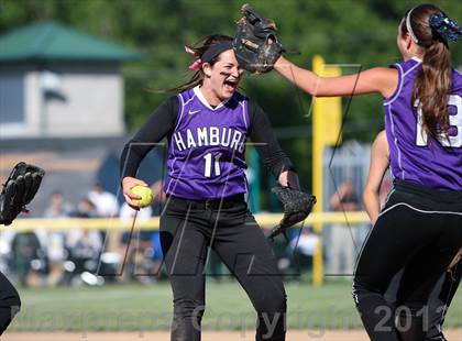 Thumbnail 1 in Our Lady of Mercy vs. Hamburg (NYSPHSAA Class A Western Regional) photogallery.