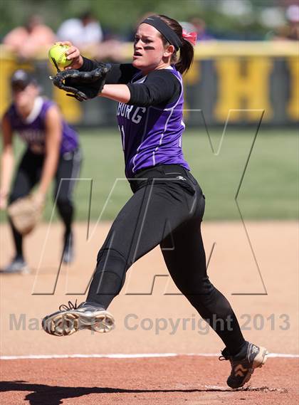 Thumbnail 3 in Our Lady of Mercy vs. Hamburg (NYSPHSAA Class A Western Regional) photogallery.