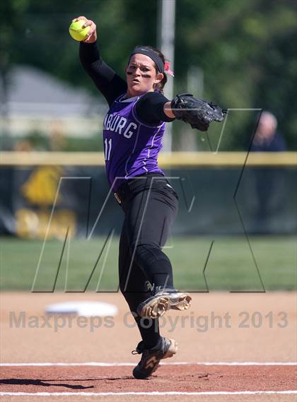 Thumbnail 3 in Our Lady of Mercy vs. Hamburg (NYSPHSAA Class A Western Regional) photogallery.