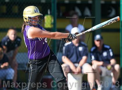Thumbnail 3 in Our Lady of Mercy vs. Hamburg (NYSPHSAA Class A Western Regional) photogallery.