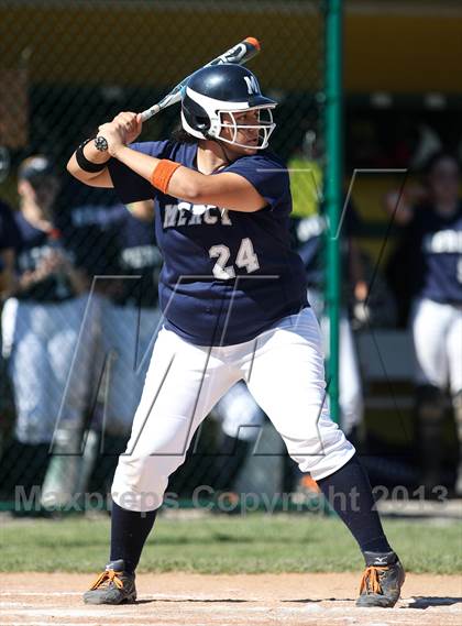 Thumbnail 1 in Our Lady of Mercy vs. Hamburg (NYSPHSAA Class A Western Regional) photogallery.