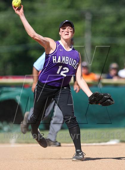 Thumbnail 2 in Our Lady of Mercy vs. Hamburg (NYSPHSAA Class A Western Regional) photogallery.