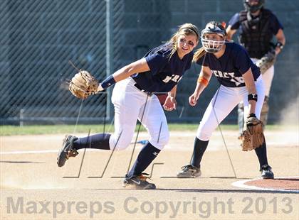 Thumbnail 1 in Our Lady of Mercy vs. Hamburg (NYSPHSAA Class A Western Regional) photogallery.