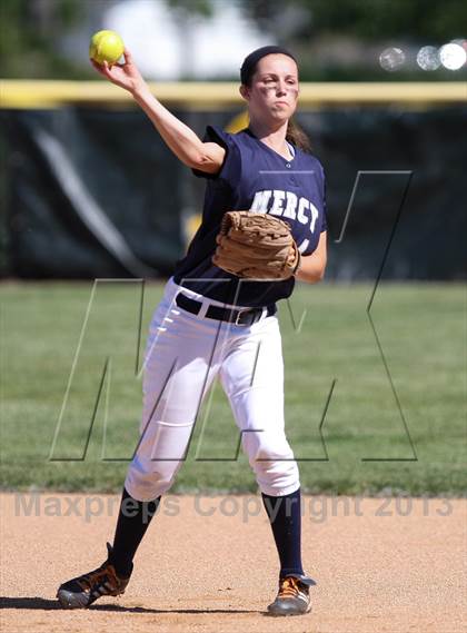 Thumbnail 1 in Our Lady of Mercy vs. Hamburg (NYSPHSAA Class A Western Regional) photogallery.