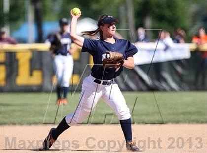 Thumbnail 1 in Our Lady of Mercy vs. Hamburg (NYSPHSAA Class A Western Regional) photogallery.