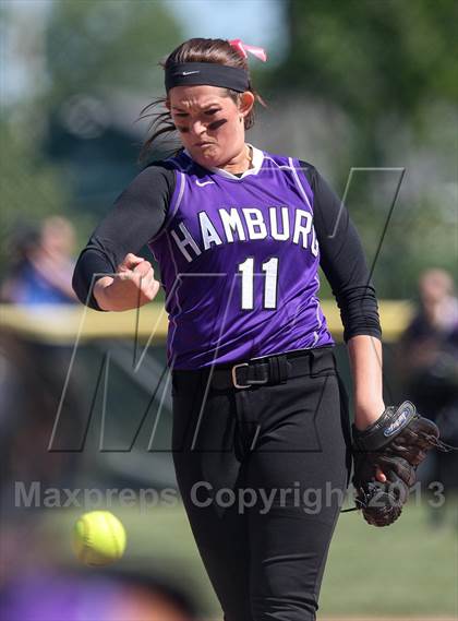 Thumbnail 2 in Our Lady of Mercy vs. Hamburg (NYSPHSAA Class A Western Regional) photogallery.