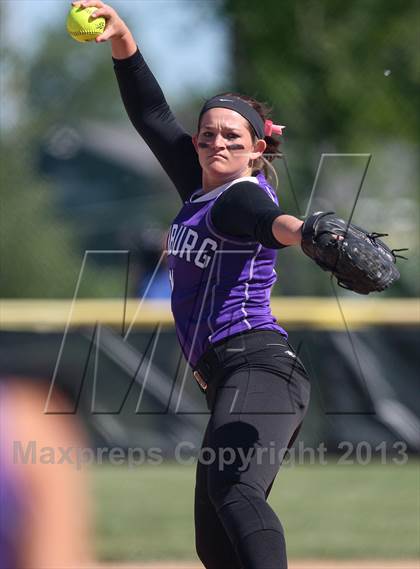 Thumbnail 2 in Our Lady of Mercy vs. Hamburg (NYSPHSAA Class A Western Regional) photogallery.