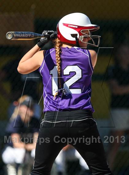 Thumbnail 3 in Our Lady of Mercy vs. Hamburg (NYSPHSAA Class A Western Regional) photogallery.