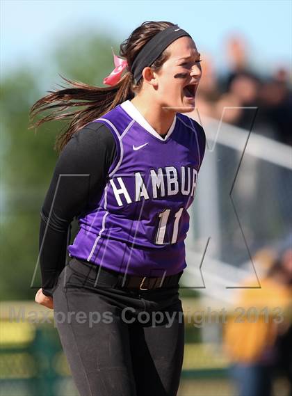 Thumbnail 3 in Our Lady of Mercy vs. Hamburg (NYSPHSAA Class A Western Regional) photogallery.