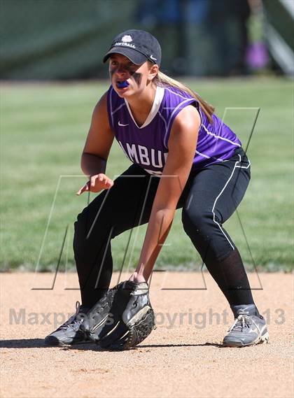 Thumbnail 3 in Our Lady of Mercy vs. Hamburg (NYSPHSAA Class A Western Regional) photogallery.