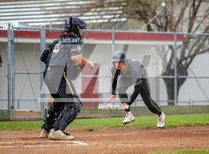 Thumbnail 1 in Ukiah vs. Maria Carrillo (A.L. Rabinovitz Tourney) photogallery.