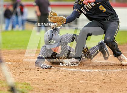Thumbnail 3 in Ukiah vs. Maria Carrillo (A.L. Rabinovitz Tourney) photogallery.