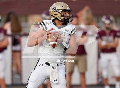 Thumbnail 3 in David Crockett @ Dobyns-Bennett photogallery.