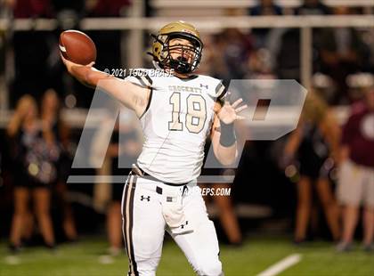 Thumbnail 2 in David Crockett @ Dobyns-Bennett photogallery.