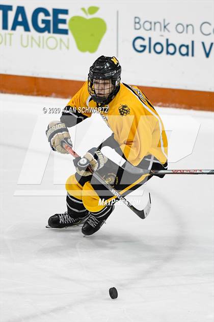 Thumbnail 2 in McQuaid Jesuit @ Fairport (Section 5 Semifinal)  photogallery.