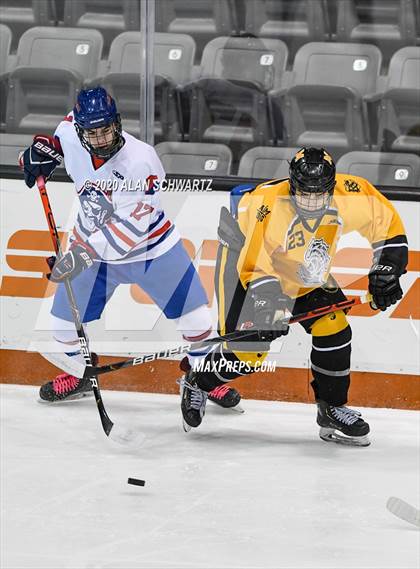 Thumbnail 3 in McQuaid Jesuit @ Fairport (Section 5 Semifinal)  photogallery.