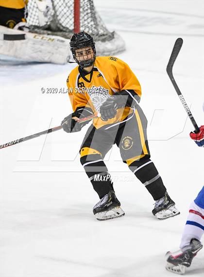 Thumbnail 3 in McQuaid Jesuit @ Fairport (Section 5 Semifinal)  photogallery.
