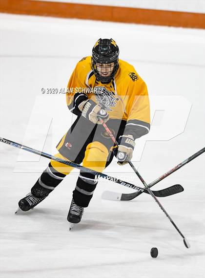 Thumbnail 3 in McQuaid Jesuit @ Fairport (Section 5 Semifinal)  photogallery.