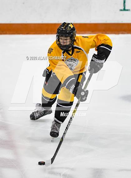 Thumbnail 1 in McQuaid Jesuit @ Fairport (Section 5 Semifinal)  photogallery.