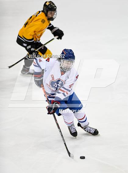 Thumbnail 1 in McQuaid Jesuit @ Fairport (Section 5 Semifinal)  photogallery.