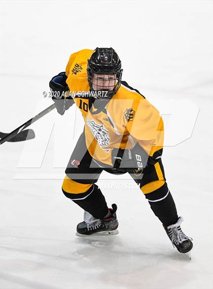 Thumbnail 2 in McQuaid Jesuit @ Fairport (Section 5 Semifinal)  photogallery.