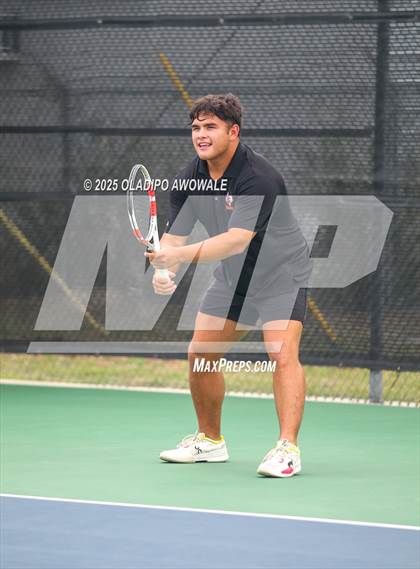 Thumbnail 3 in UIL 3A Boys Tennis (Semifinals) photogallery.