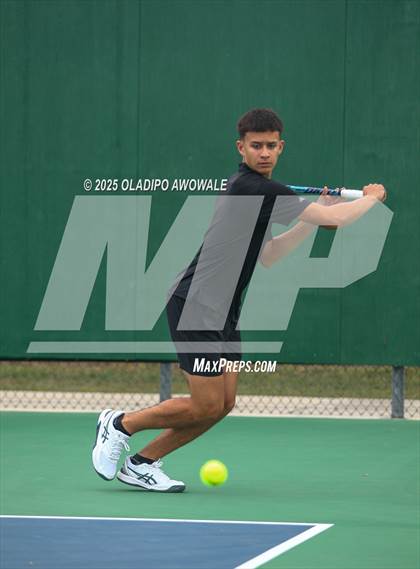 Thumbnail 1 in UIL 3A Boys Tennis (Semifinals) photogallery.