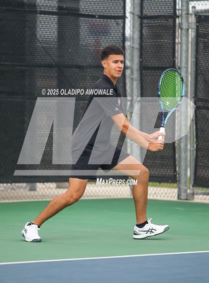 Thumbnail 1 in UIL 3A Boys Tennis (Semifinals) photogallery.