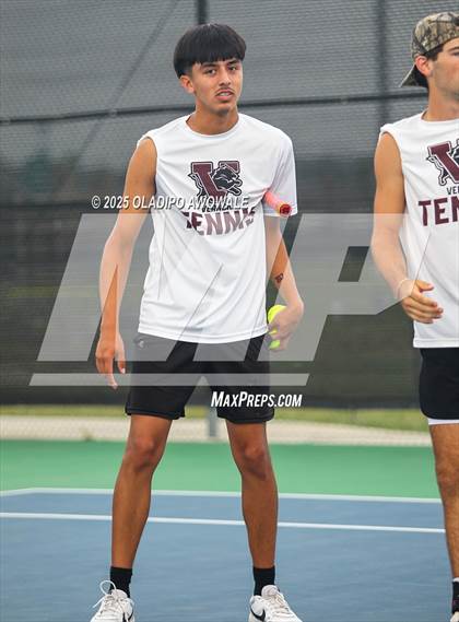 Thumbnail 1 in UIL 3A Boys Tennis (Semifinals) photogallery.