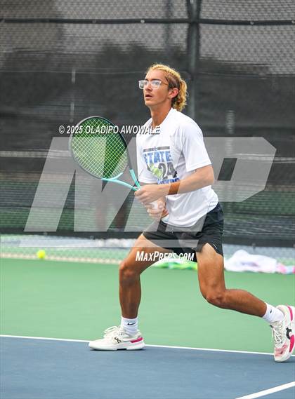 Thumbnail 3 in UIL 3A Boys Tennis (Semifinals) photogallery.