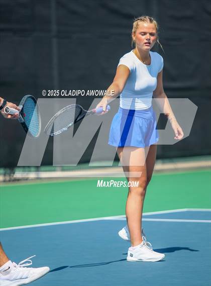 Thumbnail 3 in UIL 3A Boys Tennis (Semifinals) photogallery.