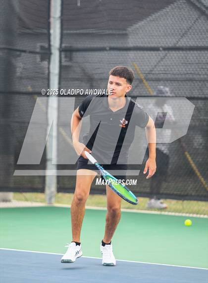 Thumbnail 2 in UIL 3A Boys Tennis (Semifinals) photogallery.