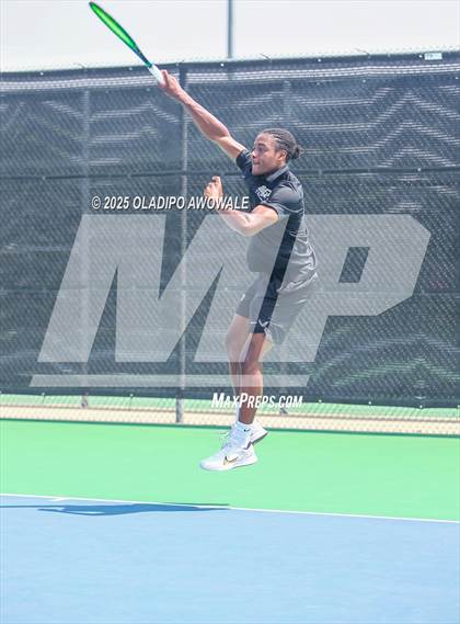 Thumbnail 3 in UIL 3A Boys Tennis (Semifinals) photogallery.