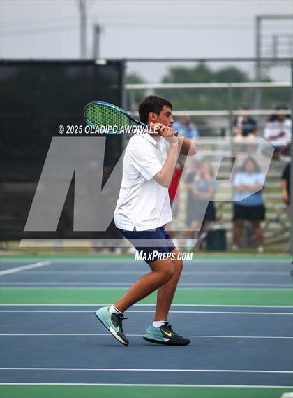 Thumbnail 1 in UIL 3A Boys Tennis (Semifinals) photogallery.