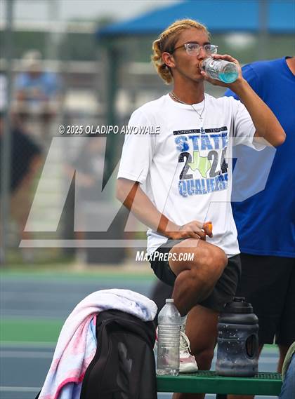 Thumbnail 2 in UIL 3A Boys Tennis (Semifinals) photogallery.