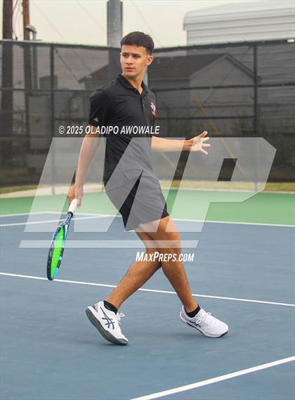 Thumbnail 2 in UIL 3A Boys Tennis (Semifinals) photogallery.